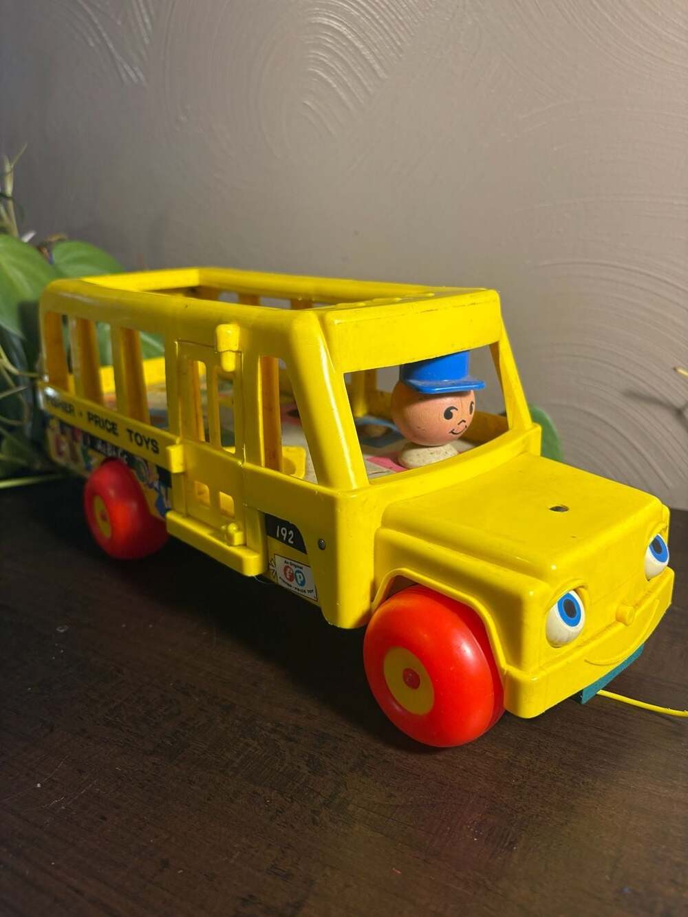 Vintage 1965 Fisher-Price Little People School Bus #192 Pull Toy